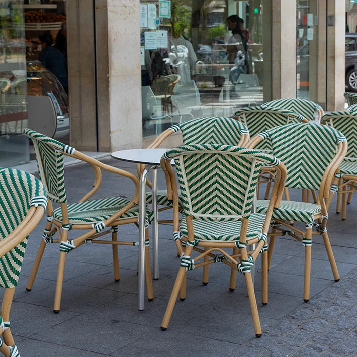 Alt Sillas Bistró perfectas para usar en todo tipo de establecimientos de hostelería