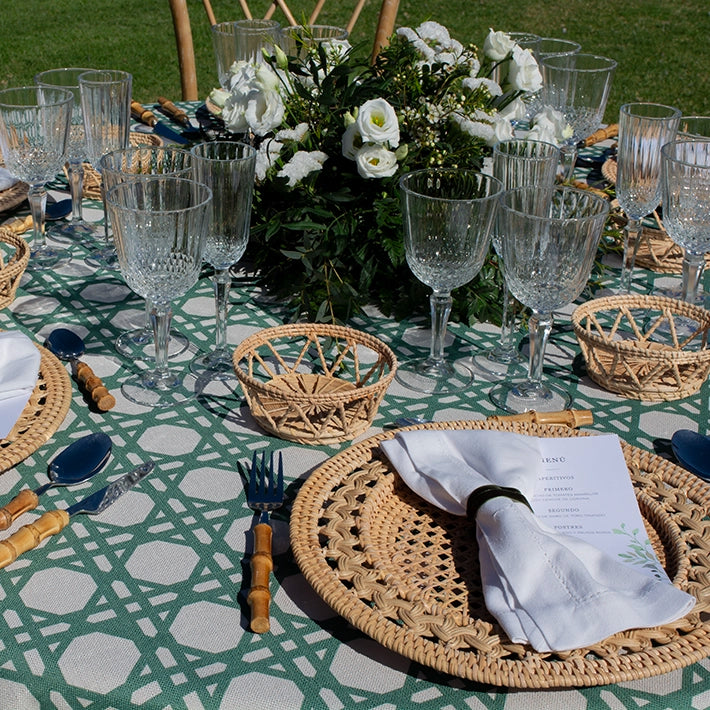 Alt Bajoplatos Lombok, fabricado en fibras naturales con materiales de calidad EME Mobiliario