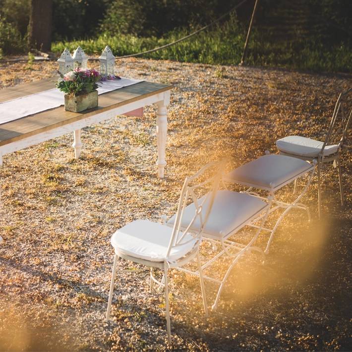 Alt Banco de Boda fabricado en forja ideal como banco de ceremonia EME Mobiliario 