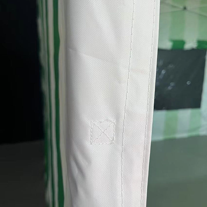Alt Carpa Plegable con diseño feriante de color verde y blanco con estructura fabricada en acero de alta calidad, ideal para eventos en exteriores EME Mobiliario