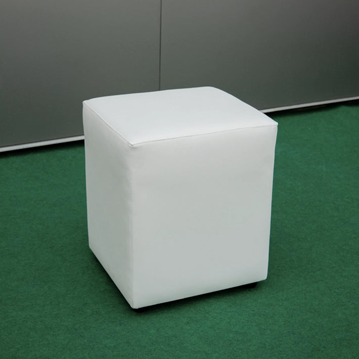 Alt Puff De Polipiel de color blanco, fabricado con materiales de calidad. Ideal para zonas Vips, shows, espectáculos, eventos EME Mobiliario