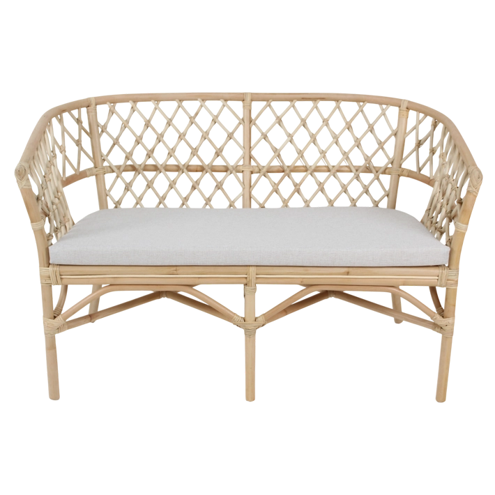 Set Bali Ratan compuesto por un sofá, dos sillones y una mesa, perfecto para disfrutar de agradables veladas en el exterior