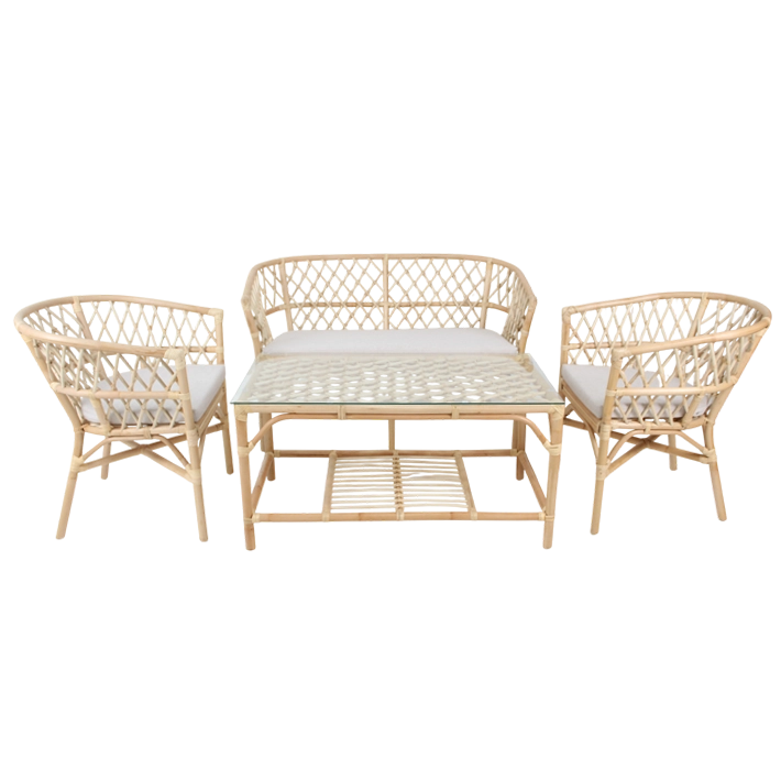 Set Bali Ratan compuesto por un sofá, dos sillones y una mesa, perfecto para disfrutar de agradables veladas en el exterior