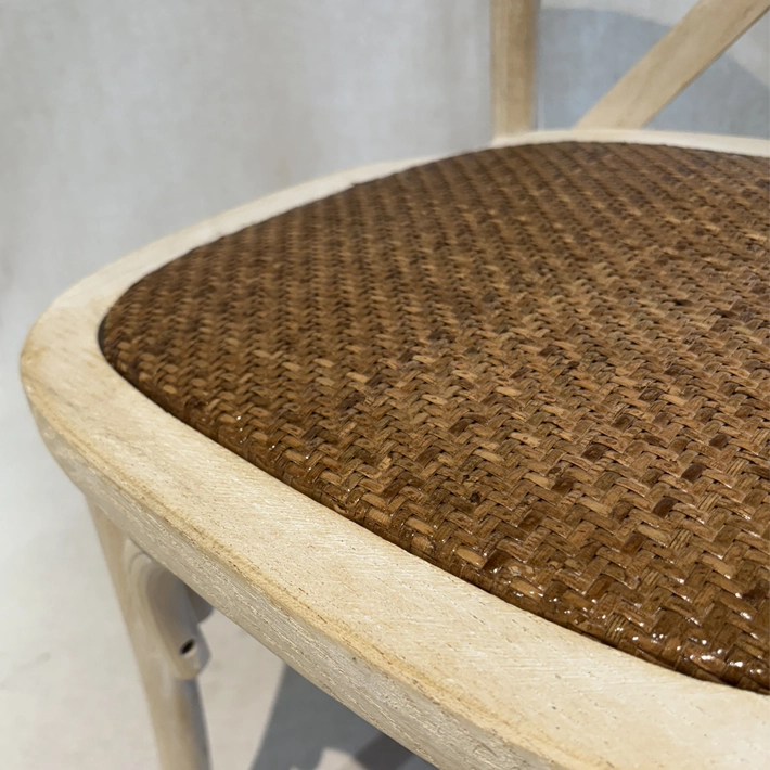 Alt Sillas Crossback fabricada De Madera Con Acabado Decapado Para Eventos y Hostelería EME Mobiliario
