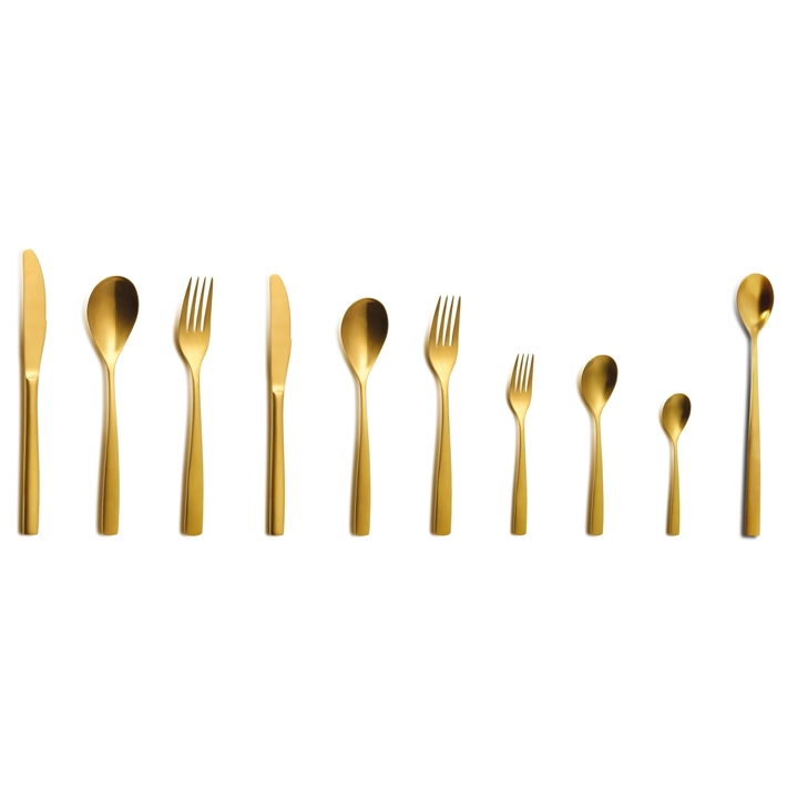 Alt Cubertería fabricada en acero inoxidable 18/0, libre de níquel de color oro, compuesta por 120 piezas EME Mobiliario