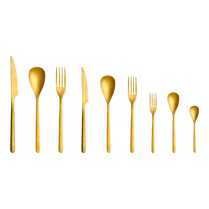 Alt Cuberteria fabricada en acero inoxidable 18/0 libre de níquel de color oro, compuesta por 120 piezas EME Mobiliario