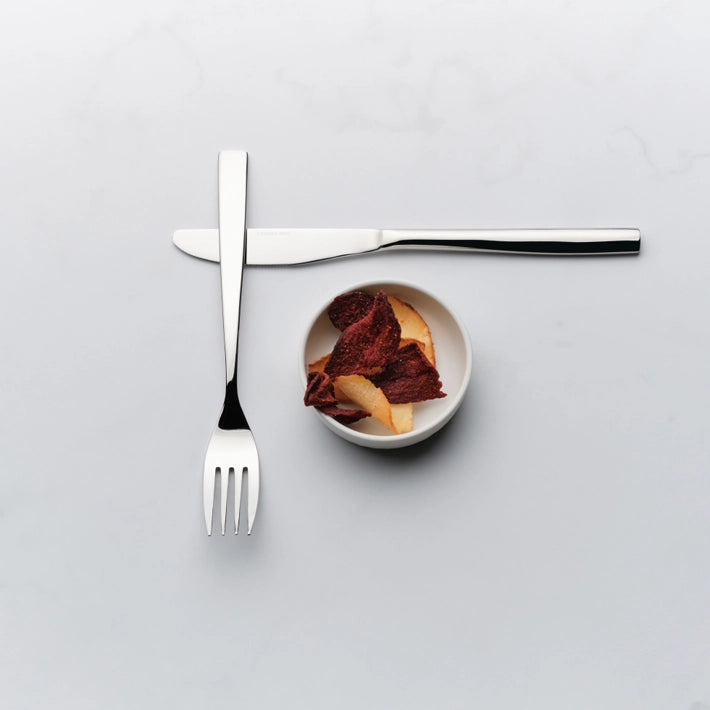 At cubertería fabricada en acero inoxidable con níquel compuesta por 120 piezas EME Mobiliario