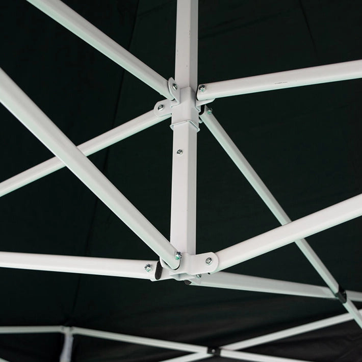 Alt Carpas Plegables con estructura de acero y lona 100% poliéster de color negro EME Mobiliario