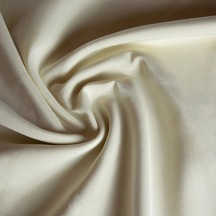 Alt Mantel Basic Blanco roto fabricado con tejido 100% poliéster ideal para usar en eventos y hosteleria