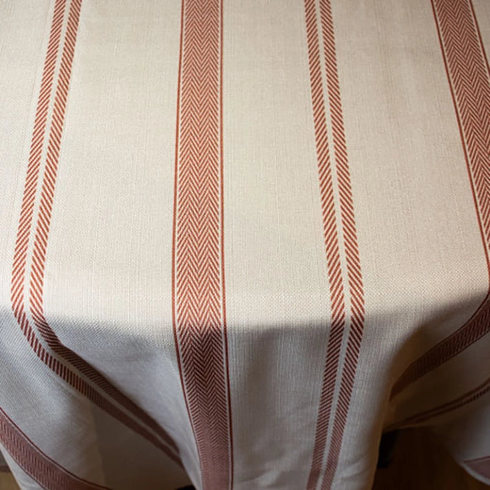 Alt Mantel Espiga Rojo con un bonito estampado en espiga fabricado 100% en poliéster apto para uso intensivo profesional 