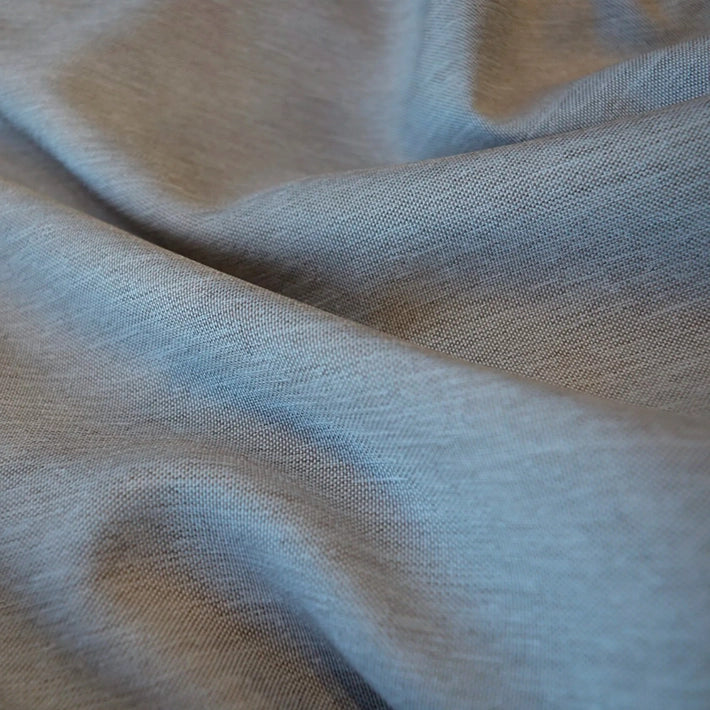 Alt Mantel Falso Lino Gris fabricado 100% en poliéster con acabado imitación lino para eventos y hostelería 