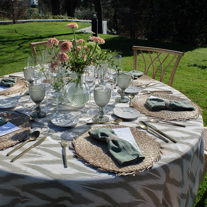 Alt Manteles estampados de color arena, ideal para eventos y hostelería EME Mobiliario