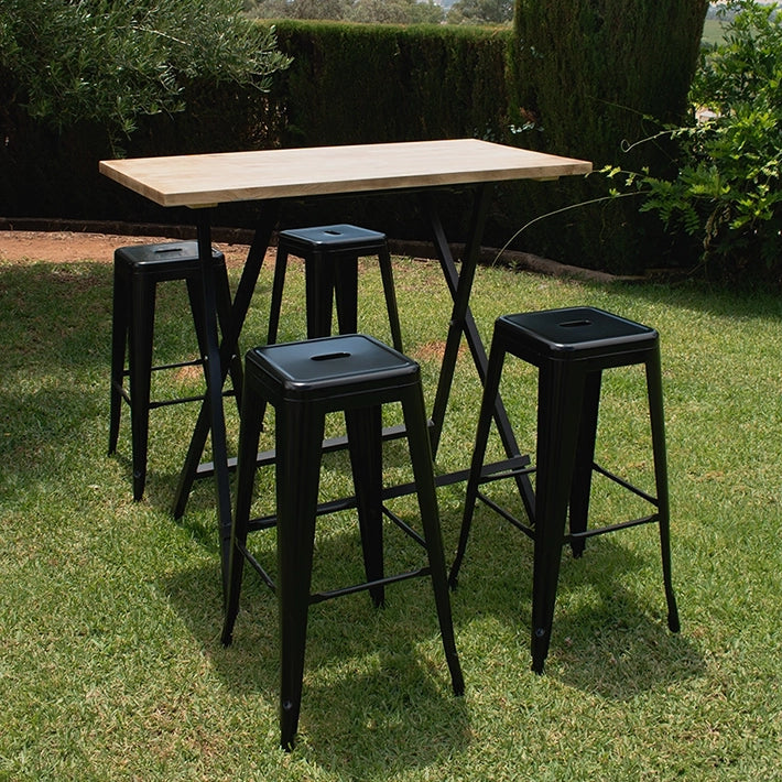 Alt Mesa Alta Hierro y Madera es una mesa para hostelería rectangular con un bonito estilo industrial 