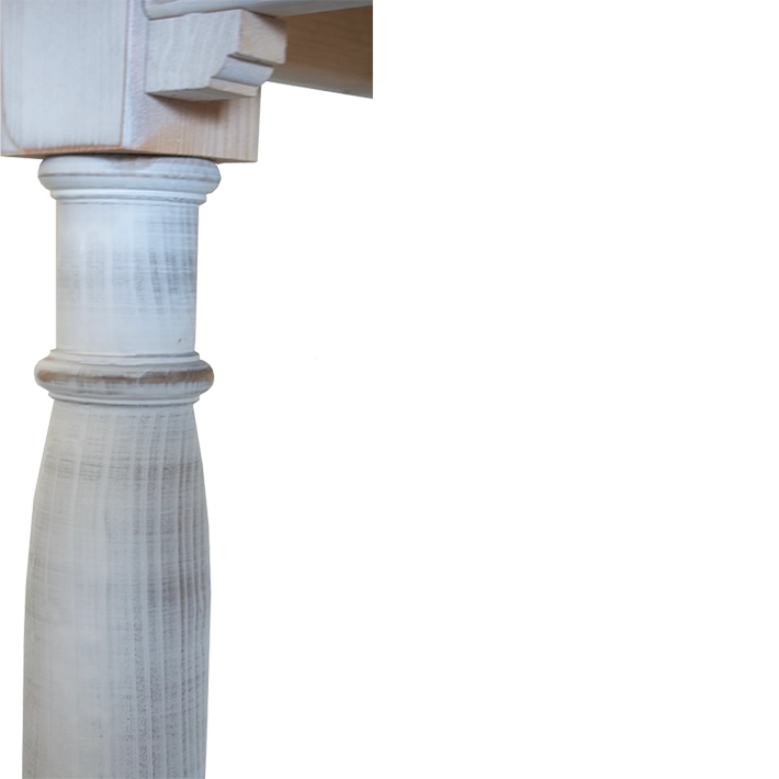 Alt Mesa de Madera Alta de estilo rústico con un acabado natural EME Mobiliario