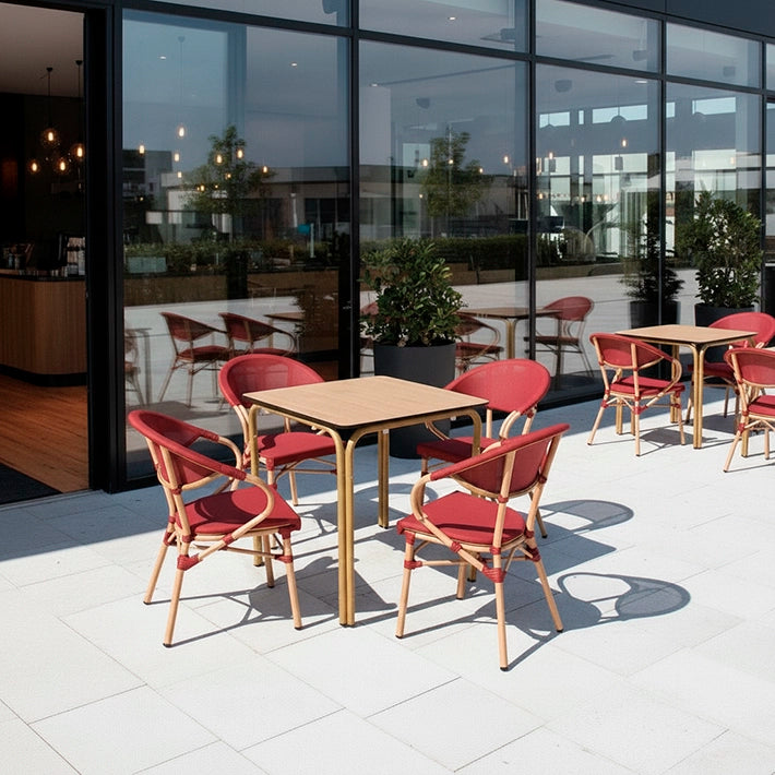Alt Mesa Nantes + 4 Sillones Nantes Burdeos Para Cafeterías, Terrazas y Restaurantes EME Mobiliario
