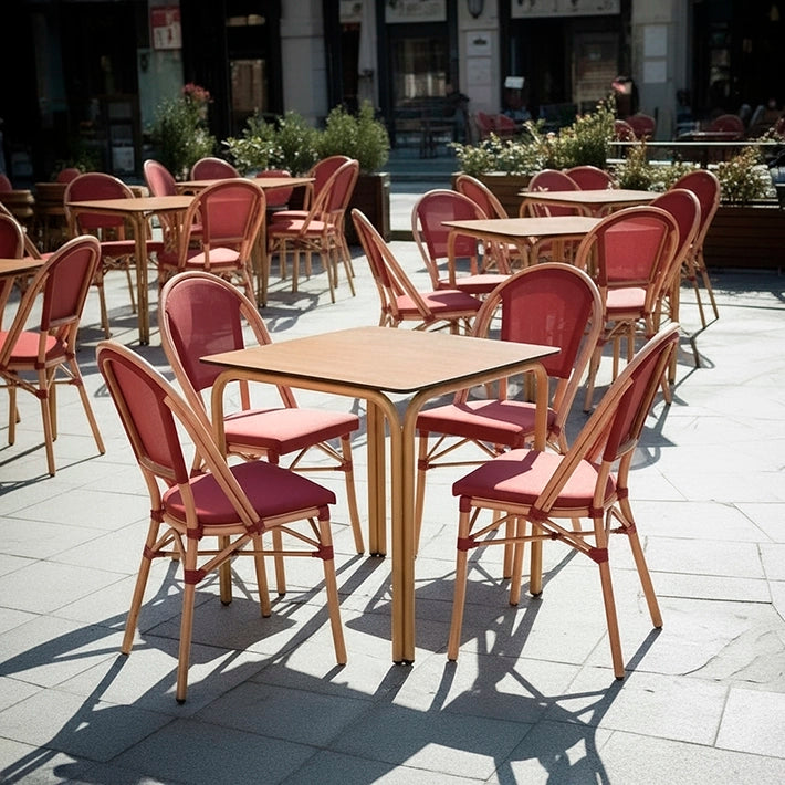 Alt Mesa Nantes + 4 Sillas Nantes Burdeos Para Cafeterías, Terrazas y Restaurantes EME Mobiliario