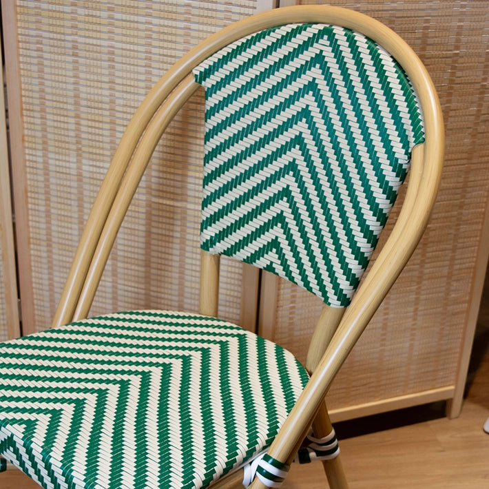 Alt Silla Paris Verde fabricada en aluminio y textilene trenzado verde y blanco ideal para establecimientos de hostelería EME Mobiliario 