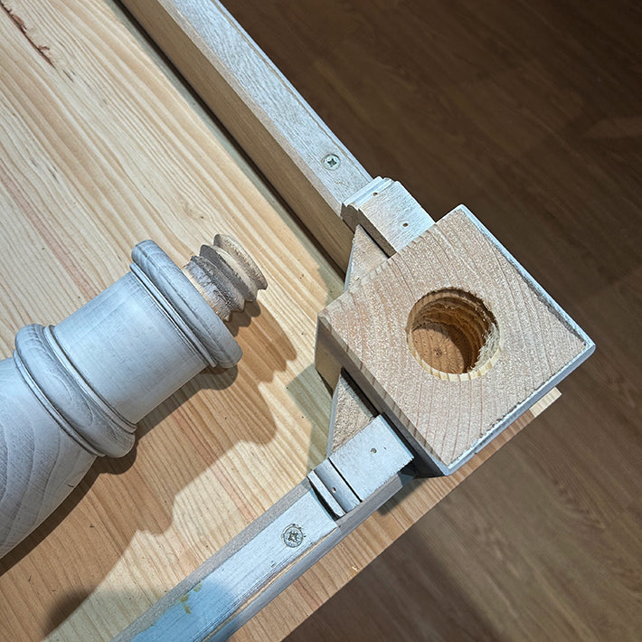 Alt Mesas con Patas Torneables de Madera con estilo rústico EME Mobiliario