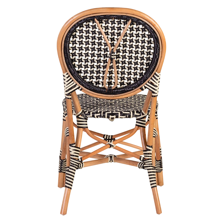 Silla Bistró fabricada en ratán natural con asiento y respaldo en ratán sintético, fabricación artesanal con estructura apilable