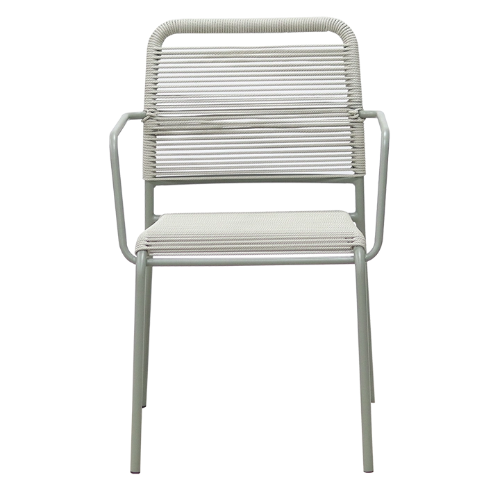 Alt Sillas Ibiza fabricadas en acero con acabado de color verde. Ideal para exteriores EME Mobiliario