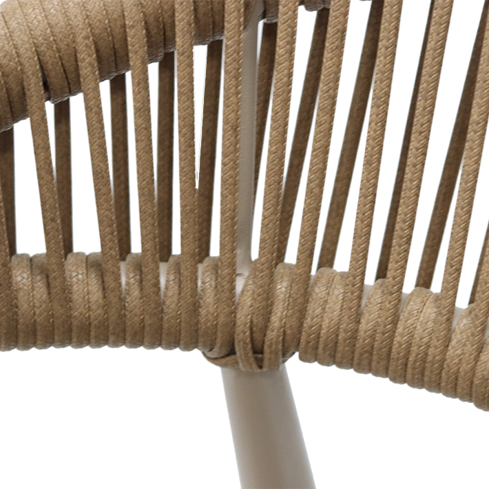 Alt Silla Napoli fabricada en acero y cuerda sintética apta para el uso intensivo profesional
