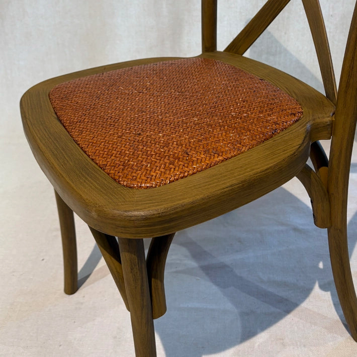 Alt Sillas Crossback De Imitación Madera en Acabado Nogal Para Eventos y Hostelería EME Mobiliario