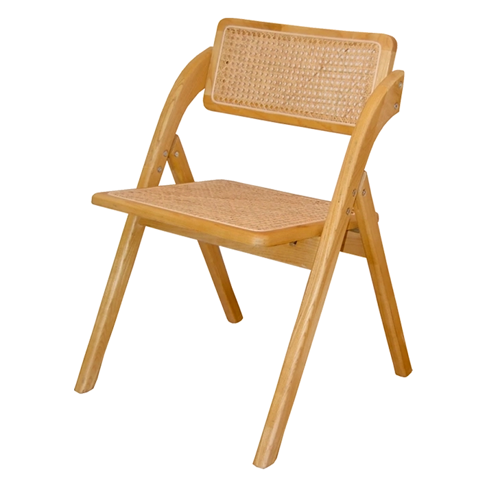Alt Silla Kala Natural es una silla plegable fabricada en madera de olmo y ratán con un bonito acabado natural