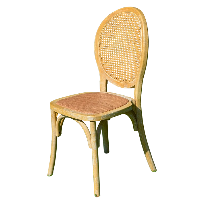 Alt Silla Medallón fabricada con madera de olmo. Acabado en color natural. Silla Apilable. EME Mobiliario