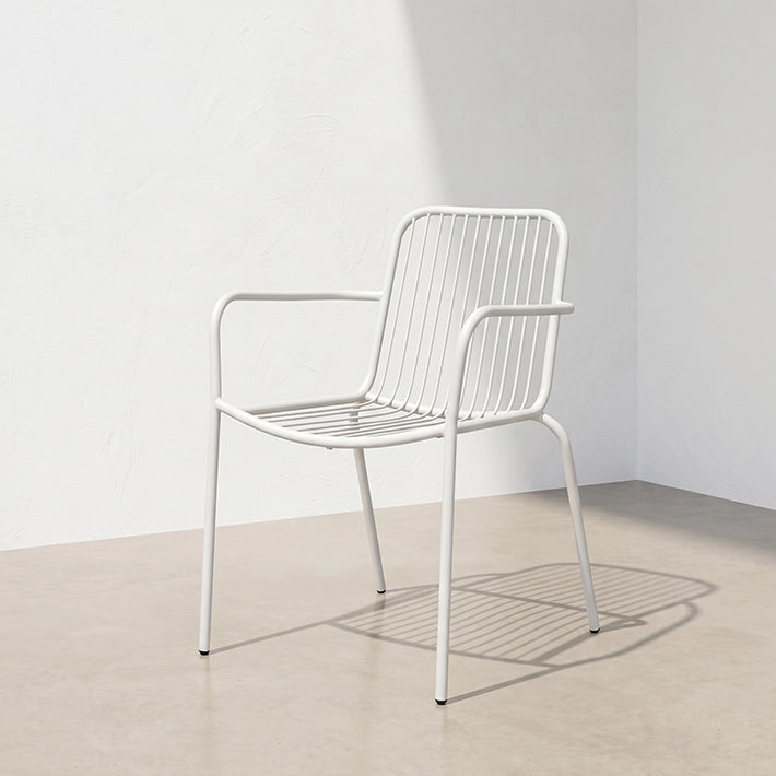 Silla Menorca Blanca fabricada en acero con diseño original, ideal para Terrazas, Restauración, Hogar 
