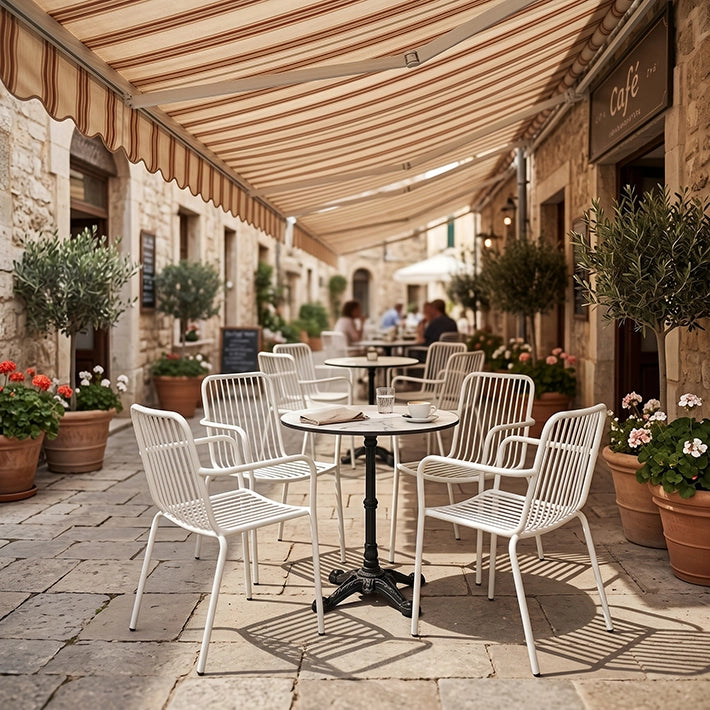 Silla Menorca Blanca con diseño original y fabricado en acero de calidad para exteriores 