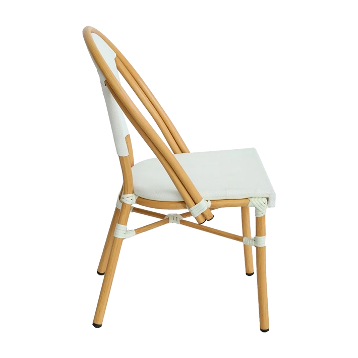 Alt Silla Nantes Blanca totalmente apilable y de estilo bistró fabricada con aluminio imitación ratán y tela textilene ideal para el uso intensivo profesional EME Mobiliario 