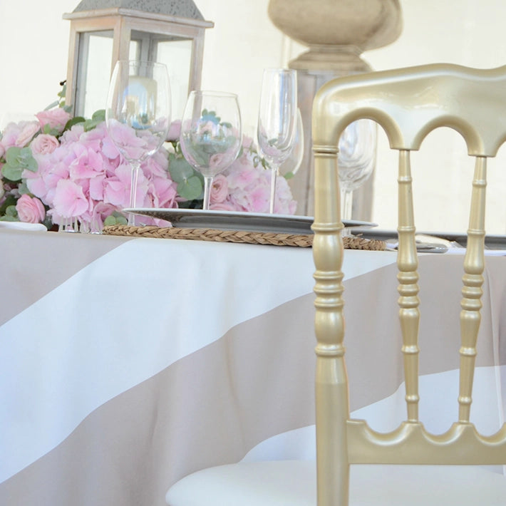 Alt Silla Napoleón Dorada. Silla Apilable, fabricada con polipropileno EME Mobiliario