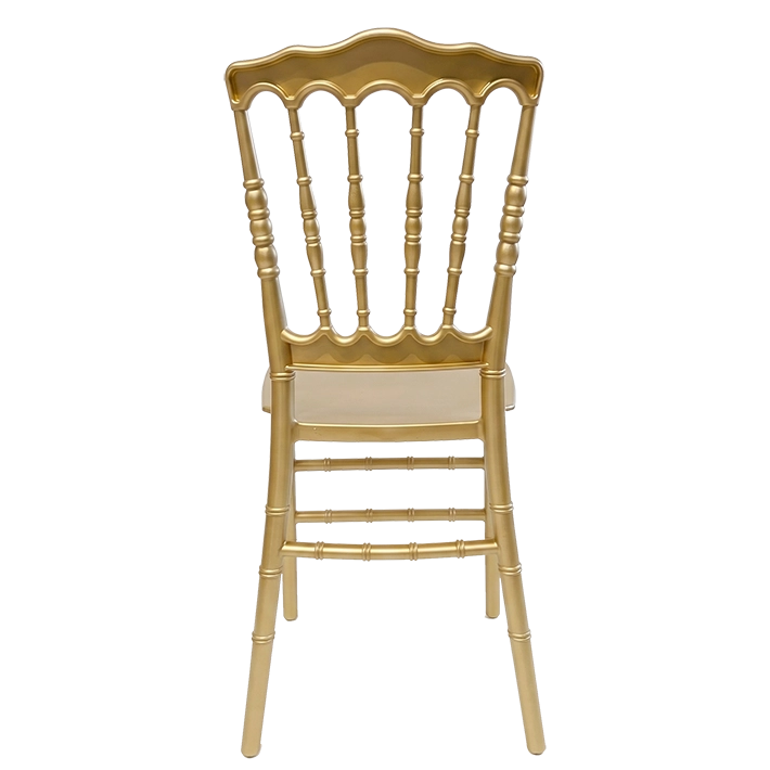 Silla Napoleón Dorada con estructura apilable, ideal para profesionales en el sector de eventos 