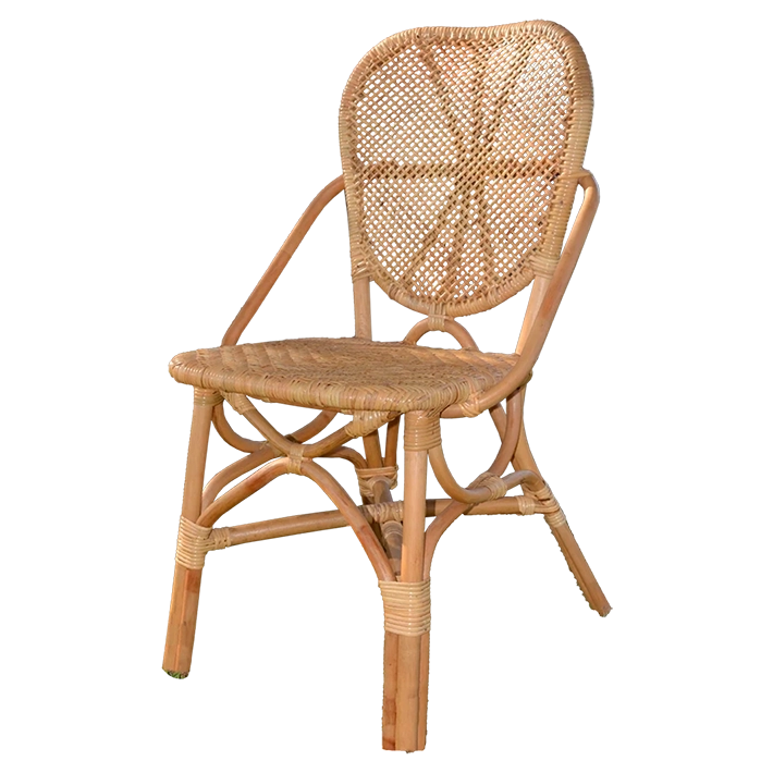 Alt Sillas elaboradas 100% Ratán con fibras naturales con un acabado de color miel Ideal para eventos EME Mobiliario