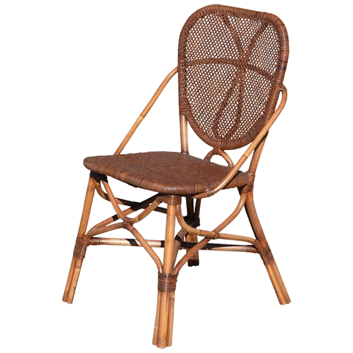 Alt Silla Ratan Natural con un diseño romántico ideal para eventos y establecimientos de hostelería EME Mobiliario 