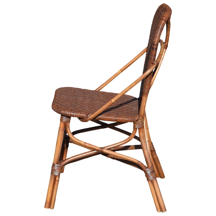 Alt Silla Ratan Natural con un diseño romántico ideal para eventos y establecimientos de hostelería EME Mobiliario 