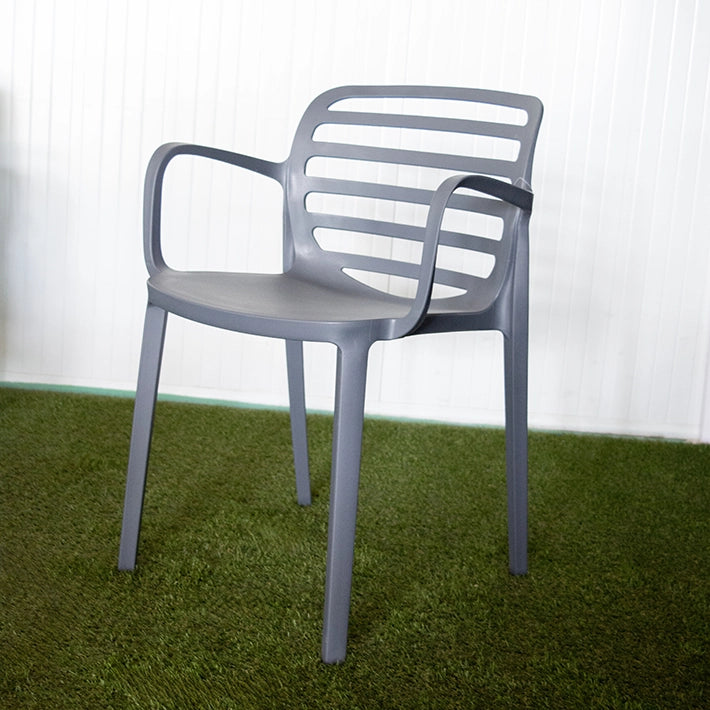 Alt Silla Para Hostelería en color antracita con un respaldo de rejilla EME Mobiliario