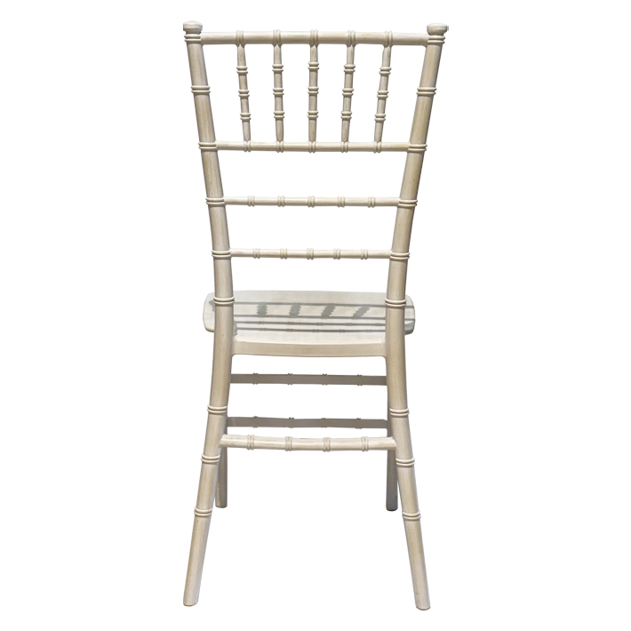 Silla Tiffany Imitación Madera fabricada 100% en polipropileno y con una estructura 100% apilable