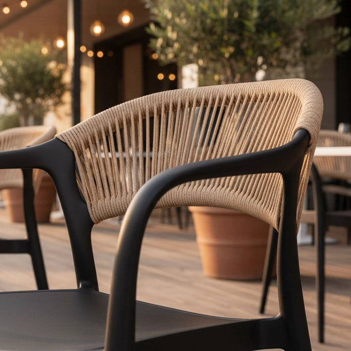 Alt Silla Verona en color Negra con detalle de cuerda marrón Para Hostelería EME Mobiliario