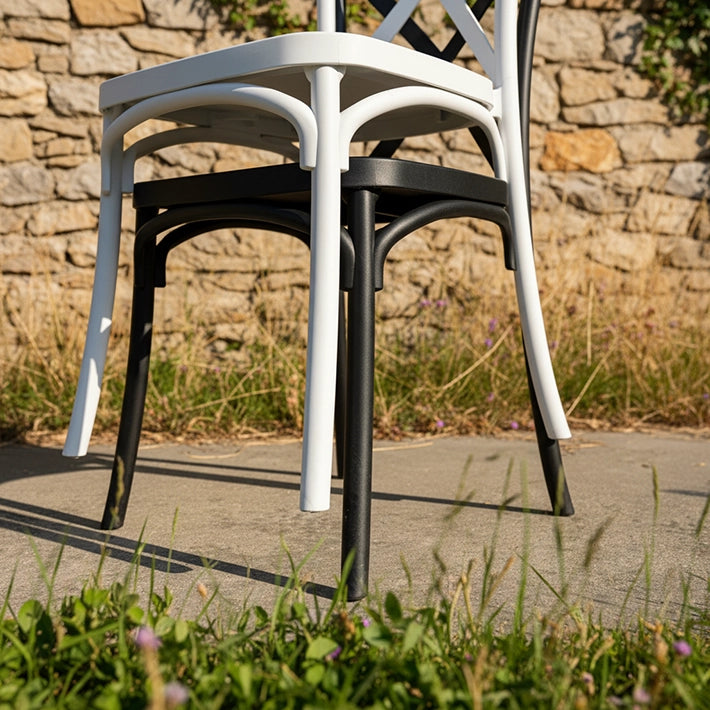 Alt Sillas Crossback fabricadas en Polipropileno con diseño apilable ideal para Cafeterías, Restaurantes y Terrazas EME Mobiliario