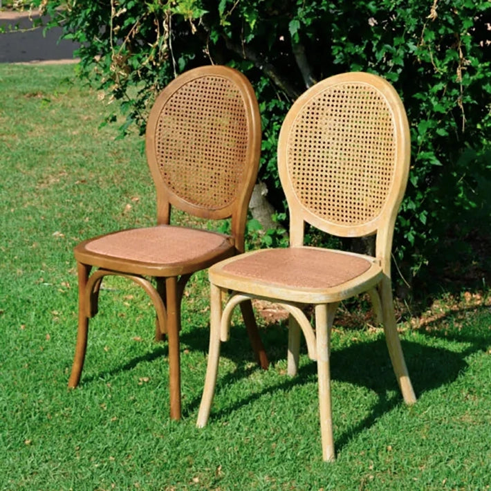 Alt Silla Medallón fabricada con madera de olmo. Acabado en color natural y nogal. Silla Apilable. EME Mobiliario