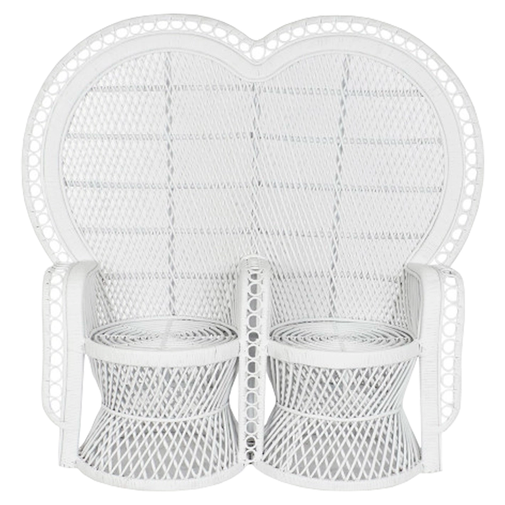 Alt Sillón Emmanuelle Doble Blanco fabricado en ratán ideal para crear rincones únicos