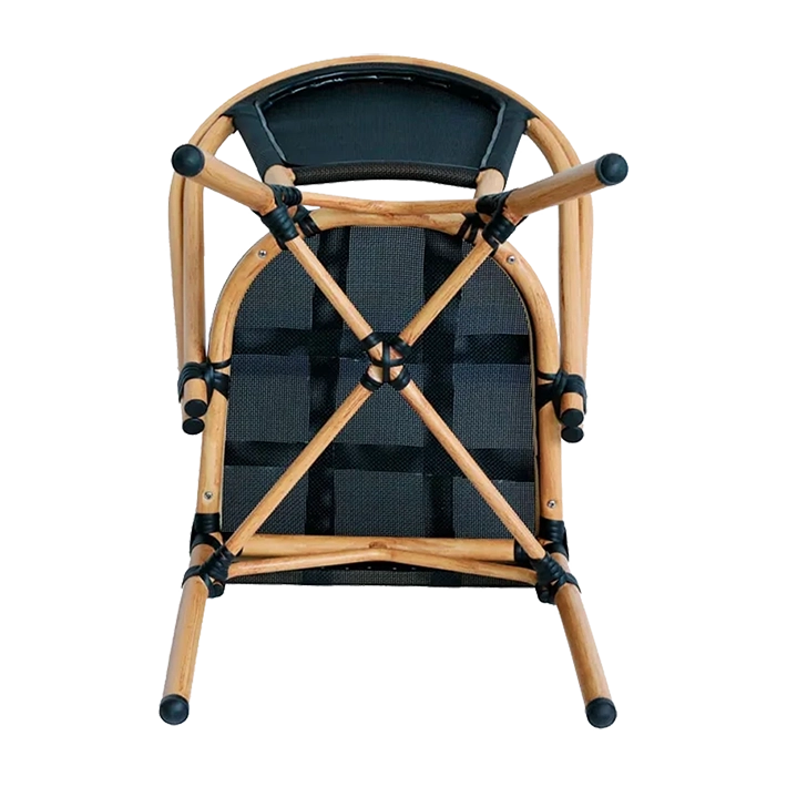 Alt Sillón Nantes Negro fabricado con materiales resistentes, como son el aluminio y el textilene, ideales para el uso intensivo profesional. Sillón bistró de estilo parisino apilable EME Mobiliario 