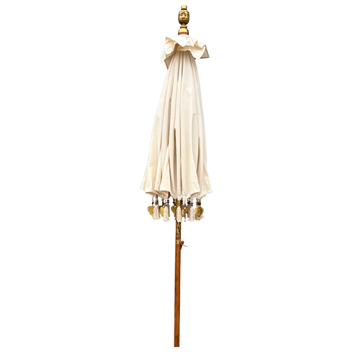 Alt Sombrilla Balinesa fabricada de forma 100% artesanal apta para eventos y hostelería