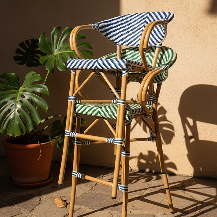 Alt Taburetes fabricados en Aluminio con asiento y respaldo de textilene EME Mobiliario