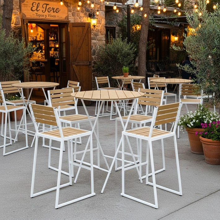 Alt Taburetes Mallorca fabricados en acero y láminas de imitación madera con estructura apilable. Ideal para Hostelería. EME Mobiliario