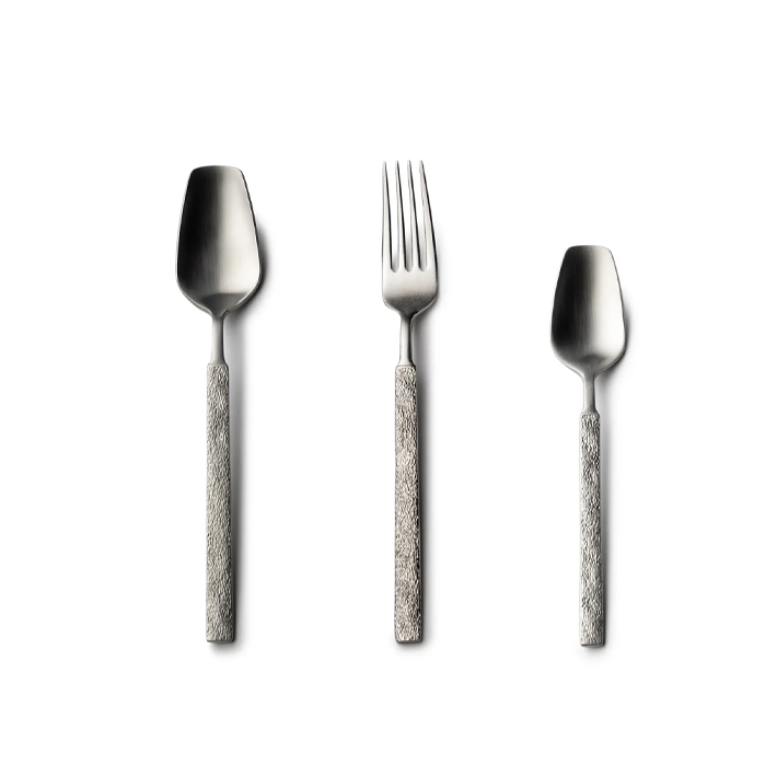 Alt Cubertería Taranto Diamond fabricada con acero inox 18/0 con un diseño original de grabado en el mando ideal para el uso intensivo profesional EME Mobiliario 