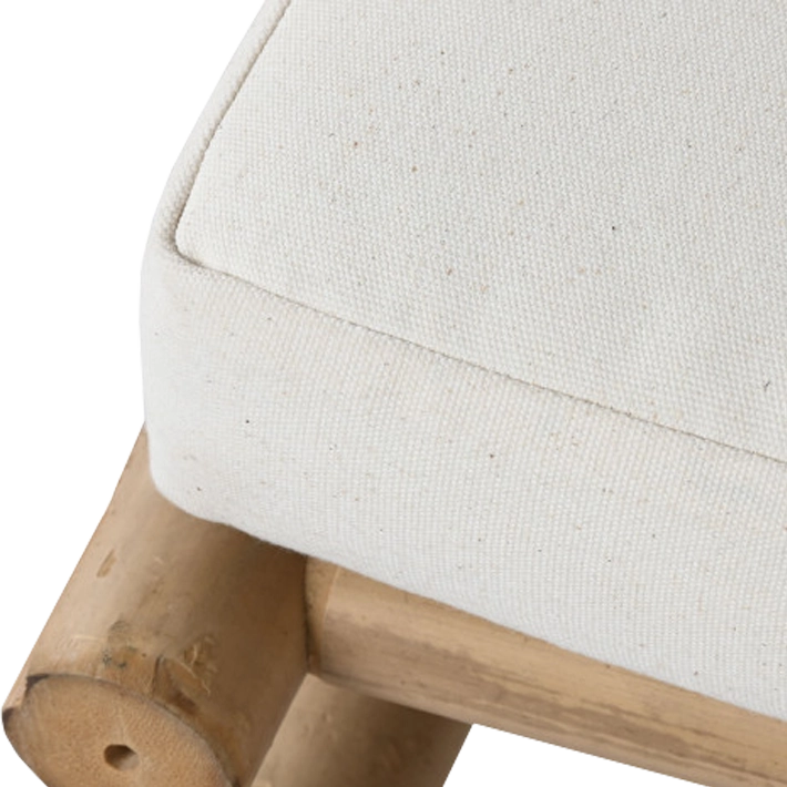 Alt Tumbona fabricada en bambu natural con cojin de algodón en color blanco para chillout EME Mobiliario 