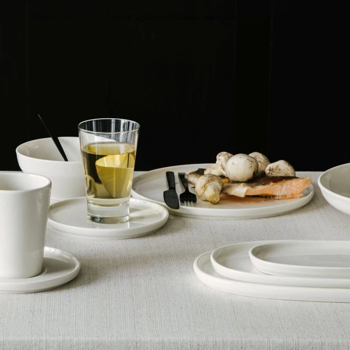 Alt Vajilla Plano de Pioli fabricada en porcelana vitrificada apta para el uso intensivo profesional